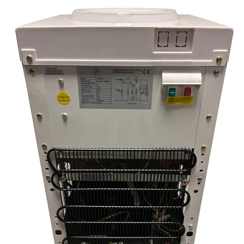 Oasis Kalix leidingwaterkoeler zorgt voor koud gefilterd water, vanaf € 625 Oasis Kalix leidingwaterkoeler zorgt voor koud gefilterd water, vanaf € 625